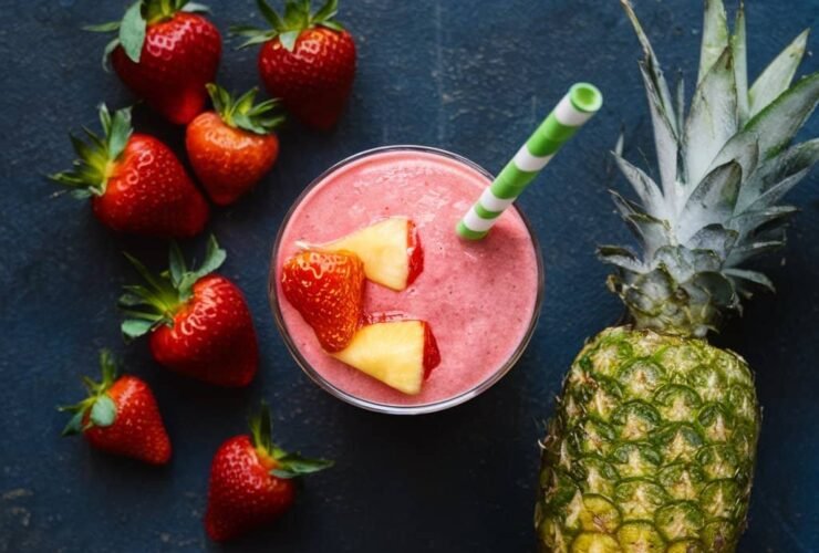 strawberry pineapple smoothie